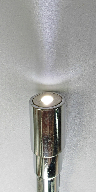 Narzędzia hydrauliczne Narzędzia magnetyczne do podnoszenia z ligntem Słup z giętej pręty ze stali nierdzewnej Pojemność 3lb Długość 595mm