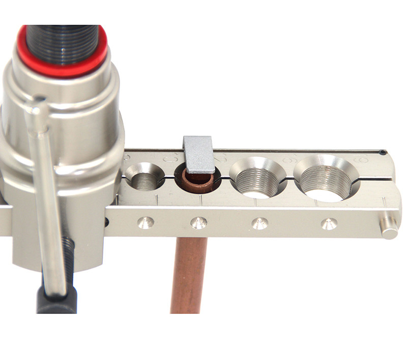 Dwufunkcyjne ekscentryczne narzędzia do kielichowania elektryczne i ręczne sterowanie rura ze stopu aluminium z miękkiej miedzi/aluminium/mosiądzu